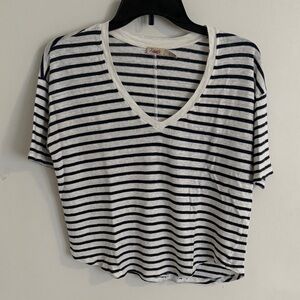 Faherty Oceanside Linen White & Navy Striped V-Neck Tee